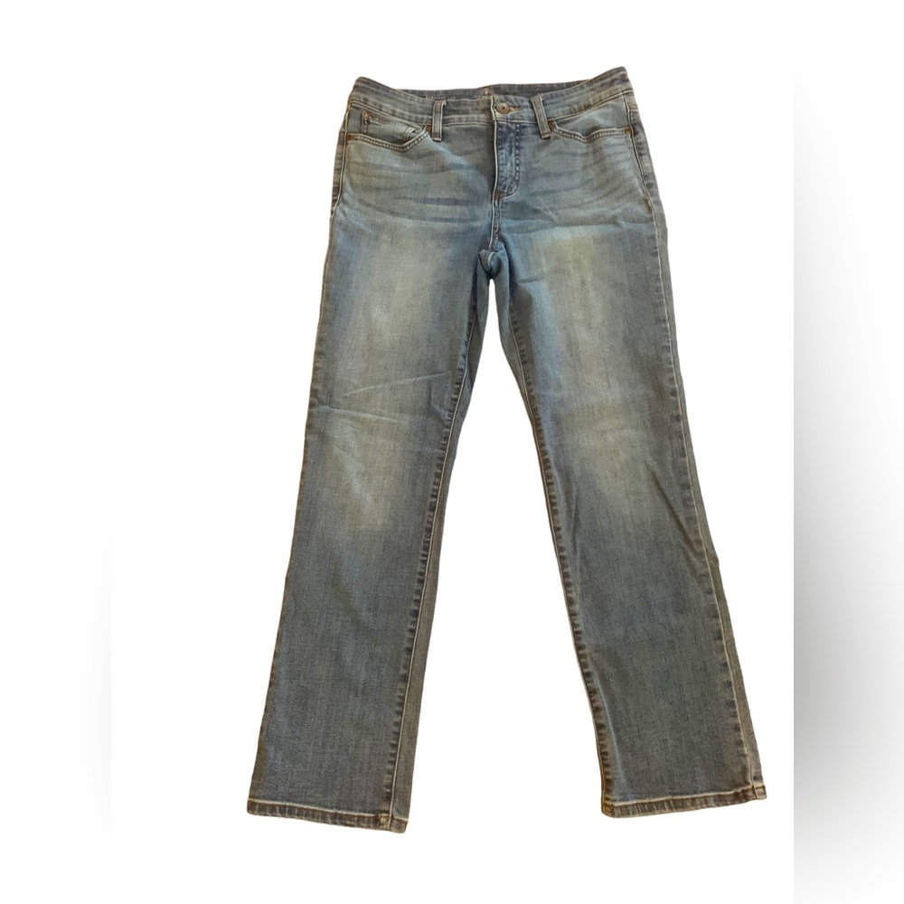 Women’s St. John’s Bay straight leg Jeans 8P